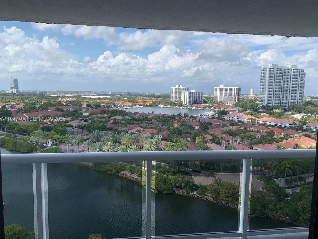 20505 E Country Club Dr # 1631, Aventura FL 33180 — 2