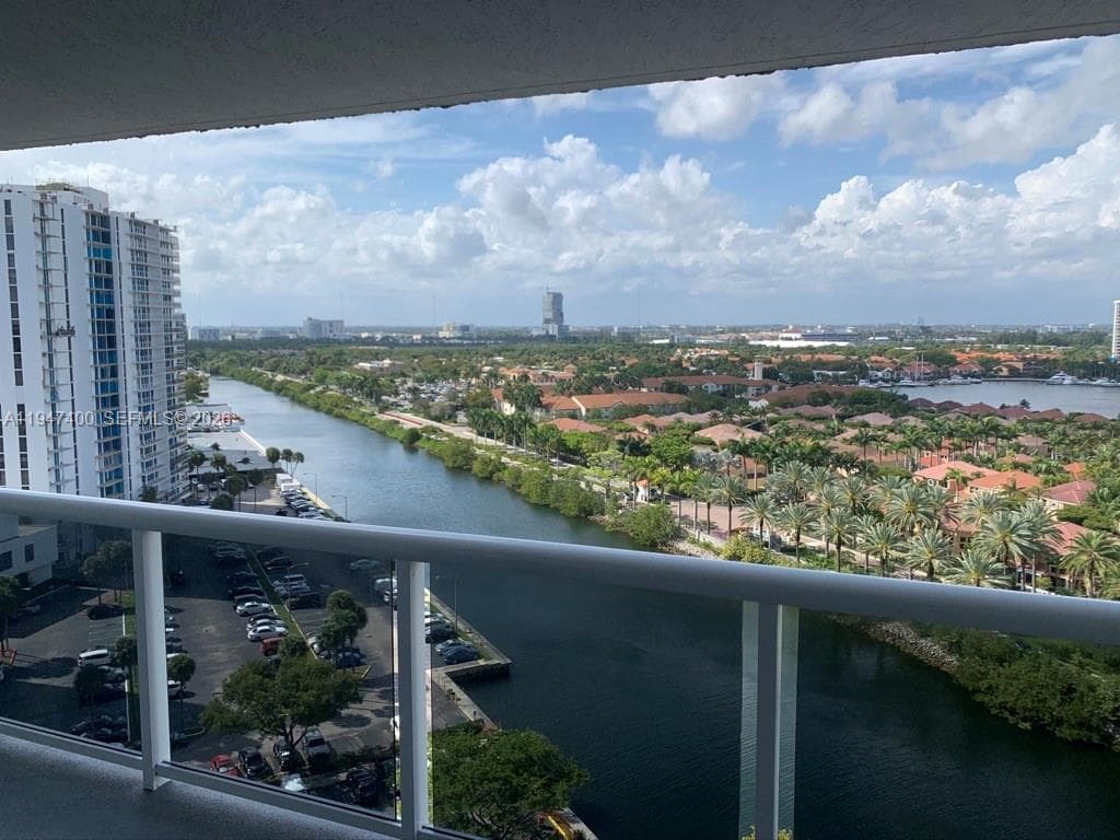 20505 E Country Club Dr # 1631, Aventura FL 33180 — 1