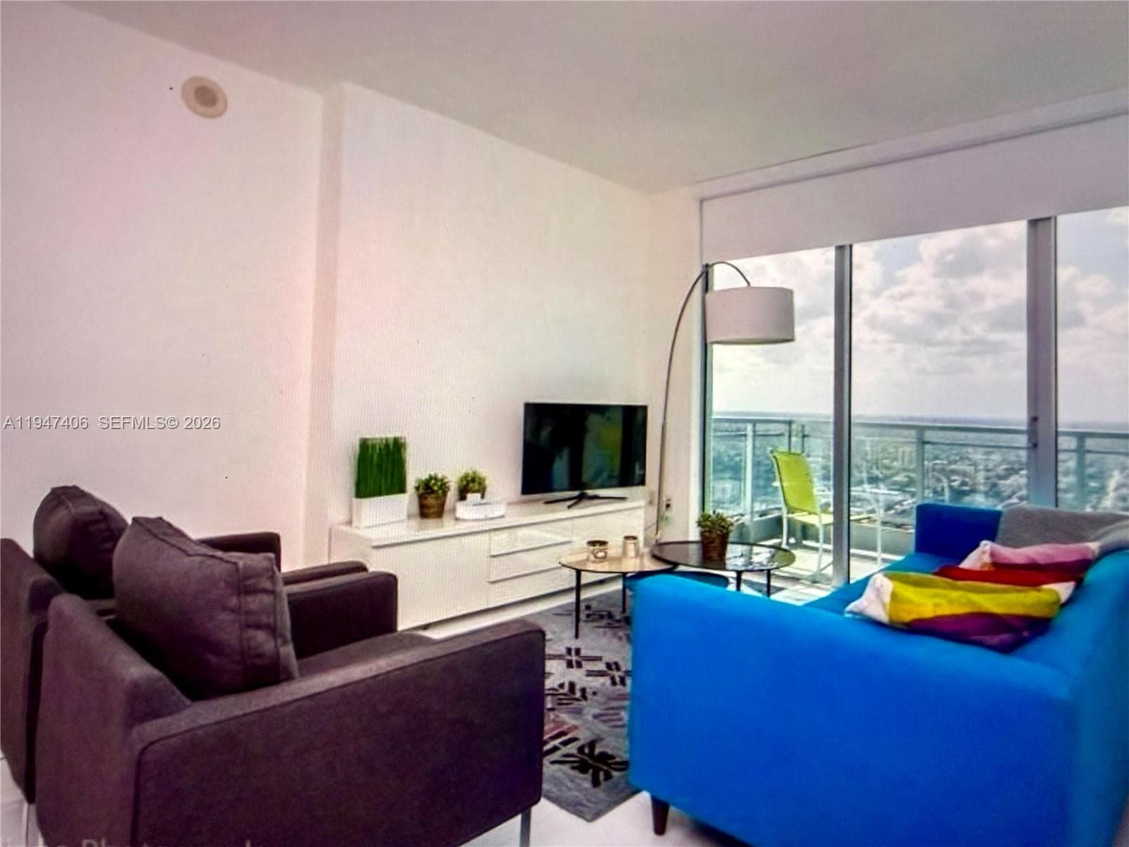92 SW 3rd St # 4309, Miami FL 33130 — 6
