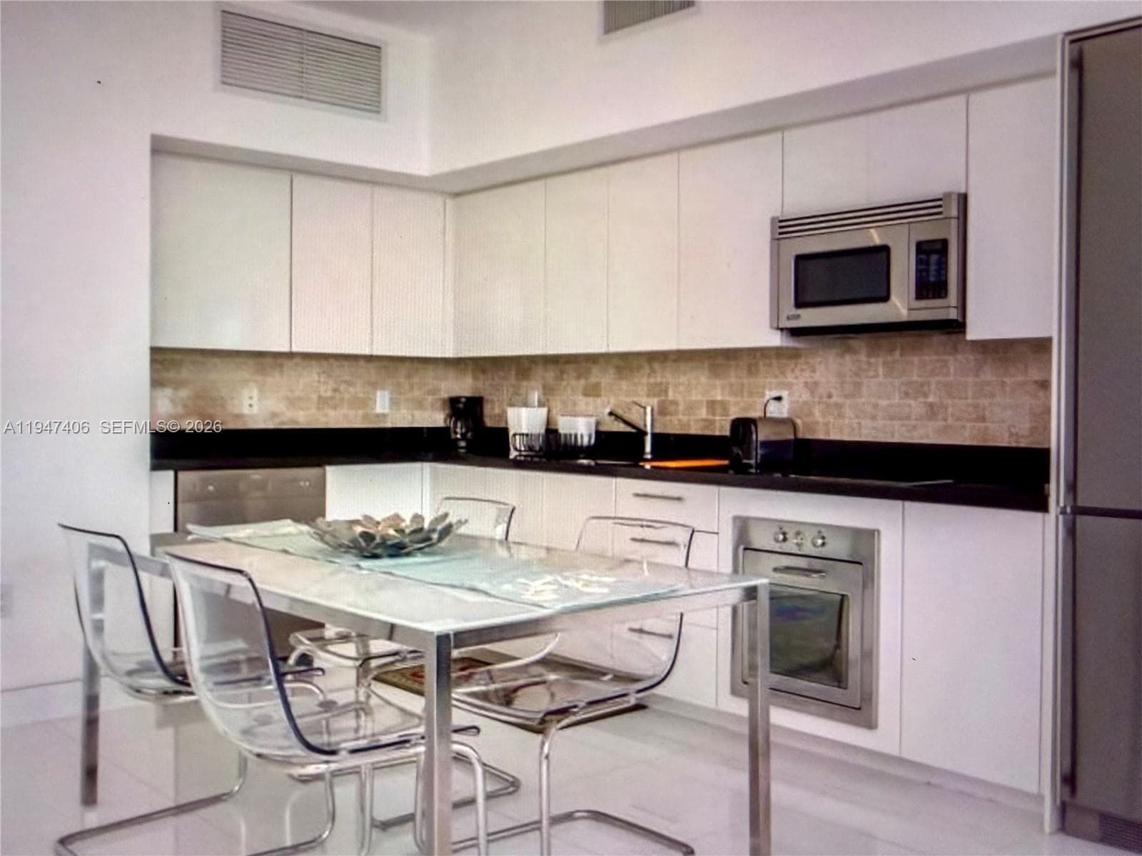 92 SW 3rd St # 4309, Miami FL 33130 — 5
