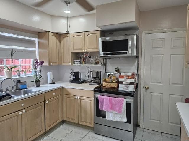 8930 SW 197th Ter, Cutler Bay FL 33157 — 3