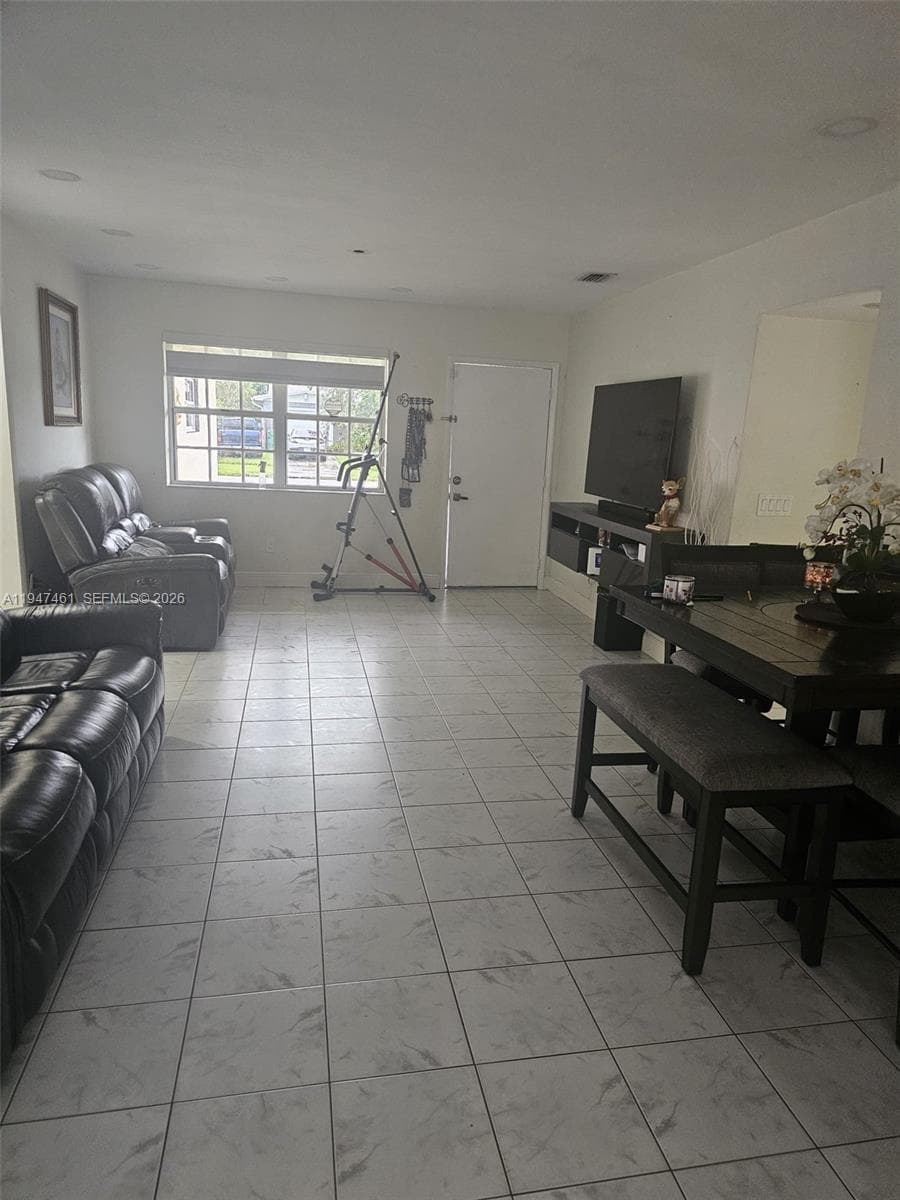 8930 SW 197th Ter, Cutler Bay FL 33157 — 1