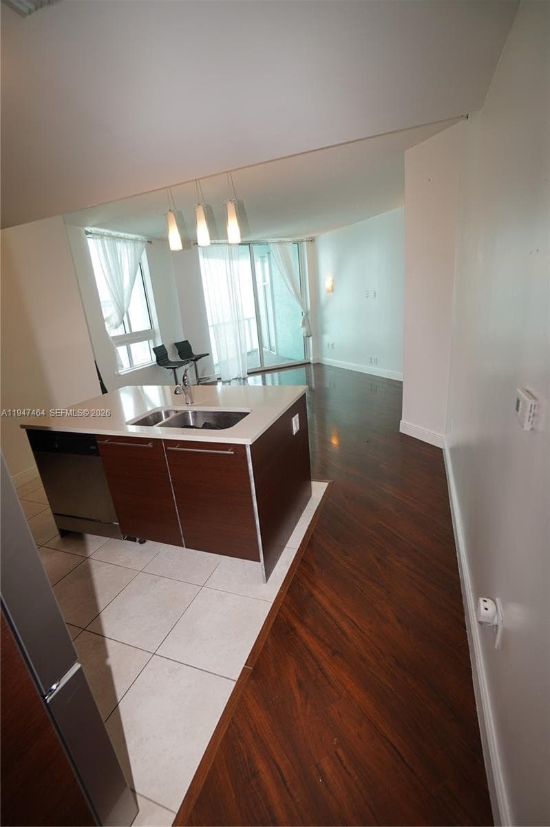 1900 N Bayshore Dr # 2510, Miami FL 33132 — 16