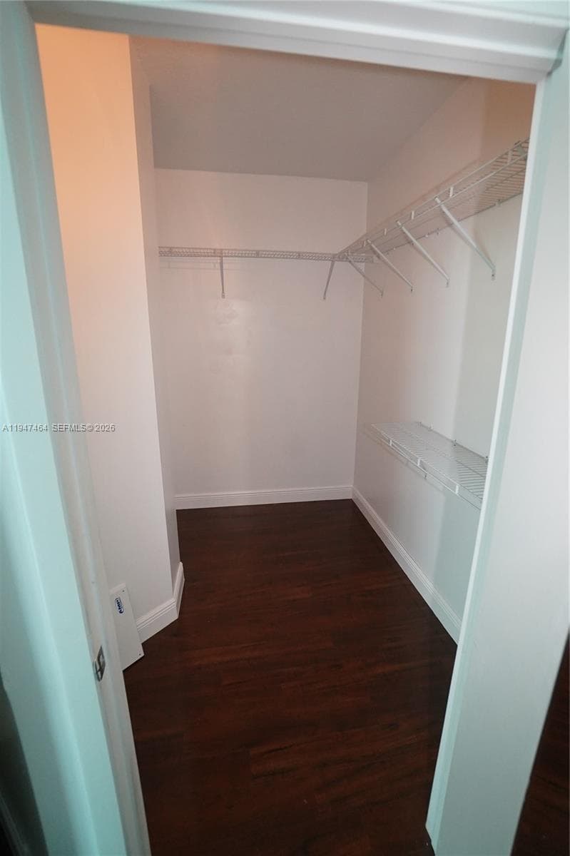 1900 N Bayshore Dr # 2510, Miami FL 33132 — 10