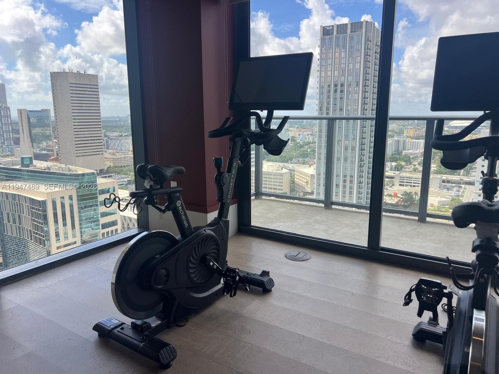 11 NE 6 ST # 814, Miami FL 33132 — 27