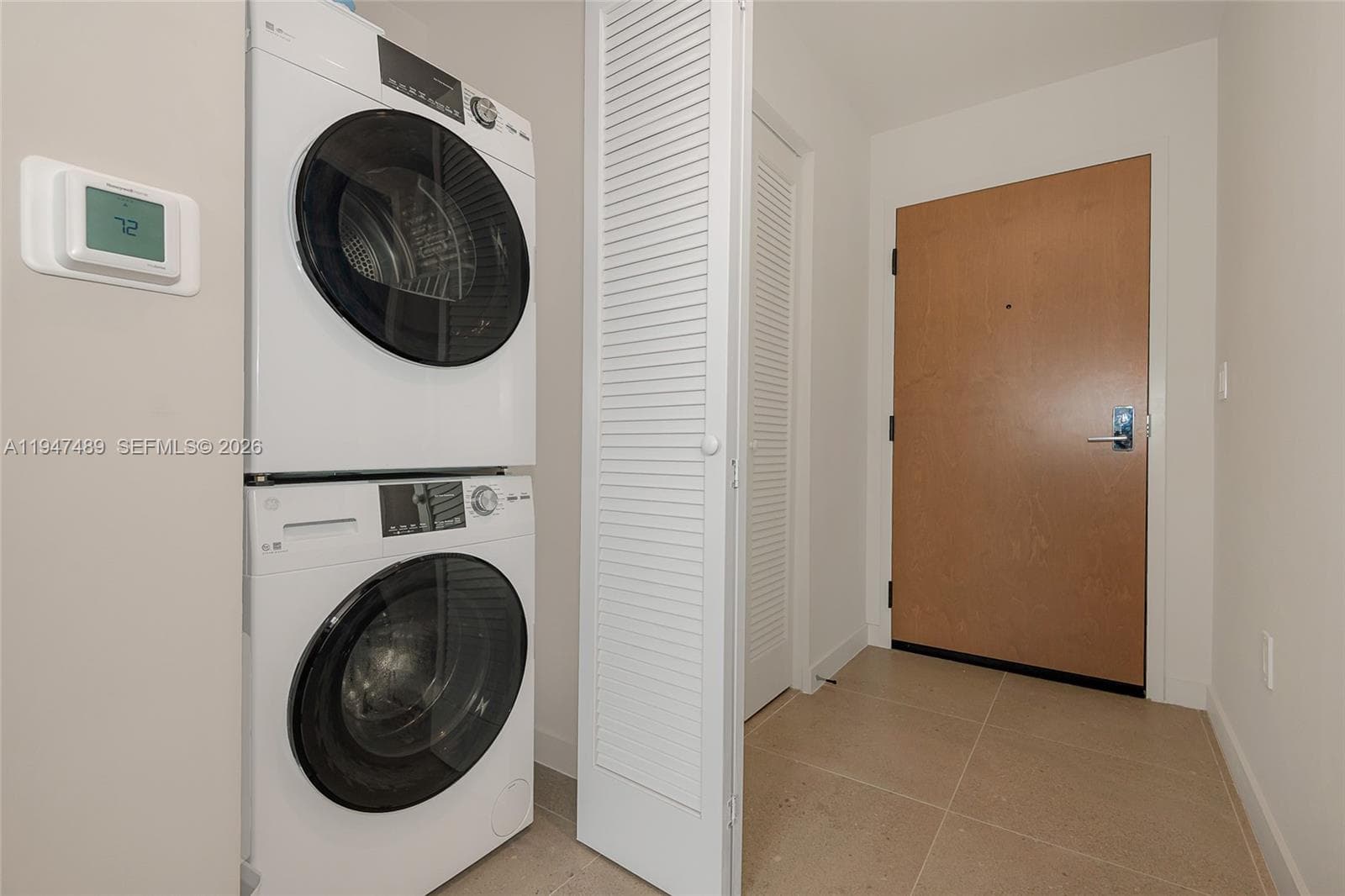 11 NE 6 ST # 814, Miami FL 33132 — 56