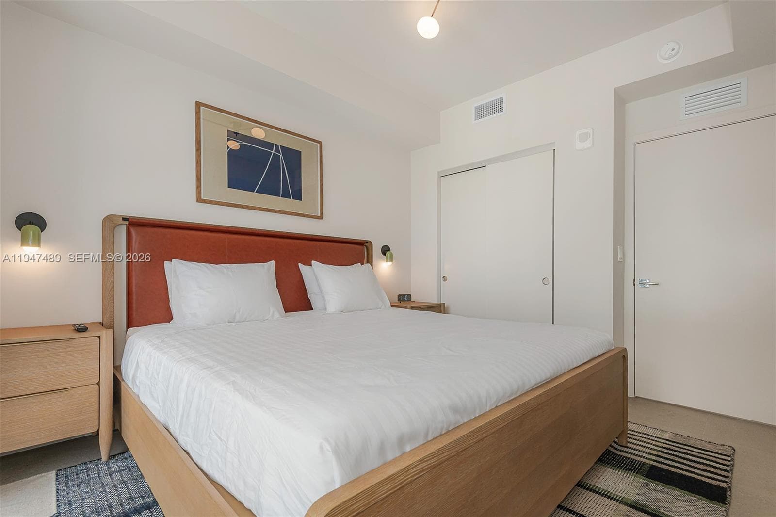 11 NE 6 ST # 814, Miami FL 33132 — 46