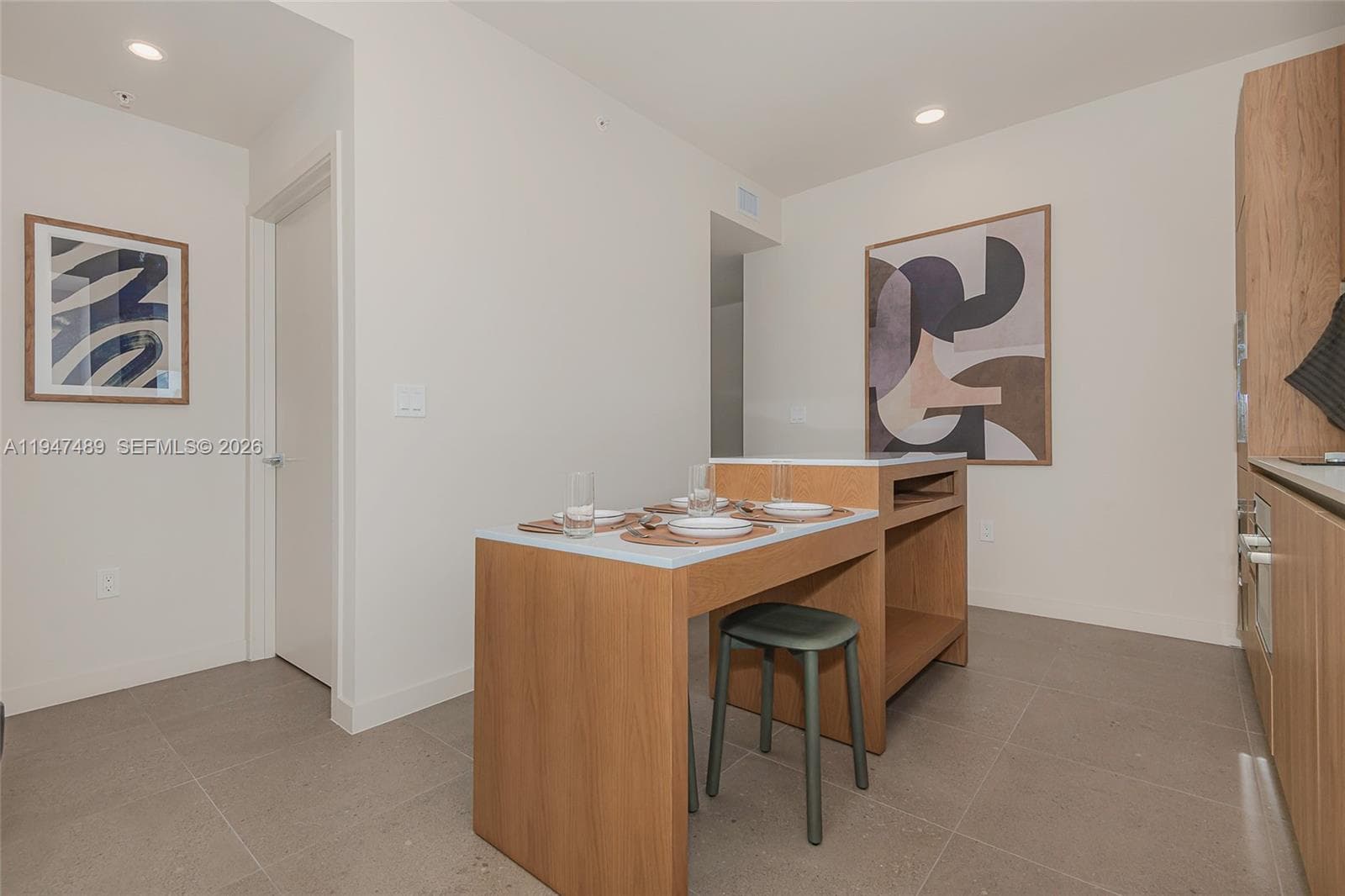 11 NE 6 ST # 814, Miami FL 33132 — 43