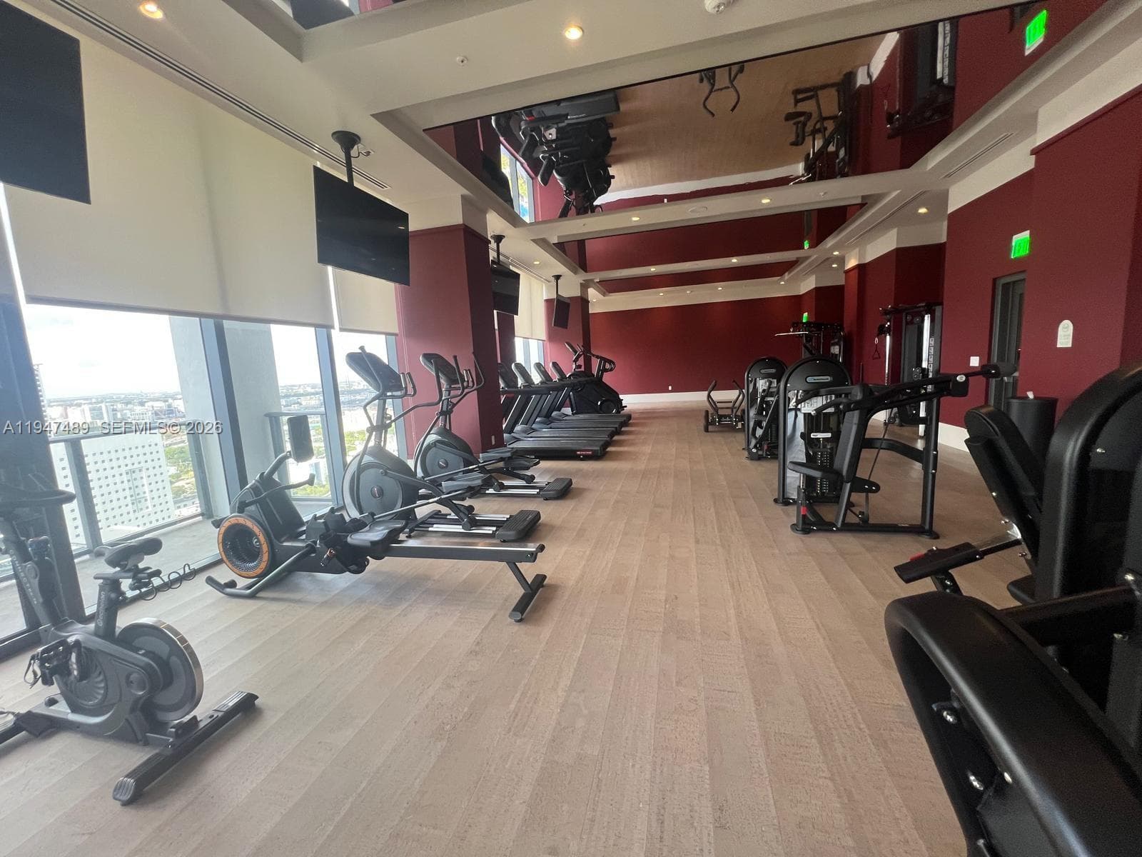 11 NE 6 ST # 814, Miami FL 33132 — 30