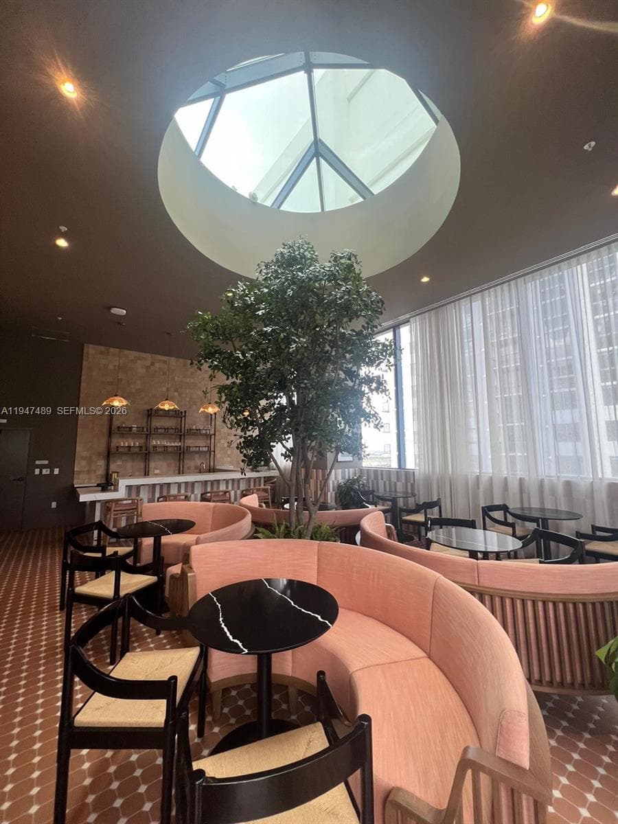 11 NE 6 ST # 814, Miami FL 33132 — 10
