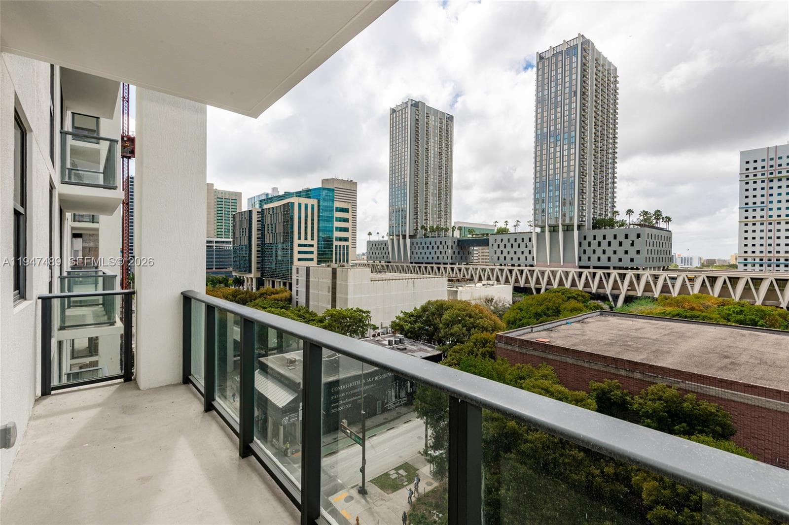 11 NE 6 ST # 814, Miami FL 33132 — 58