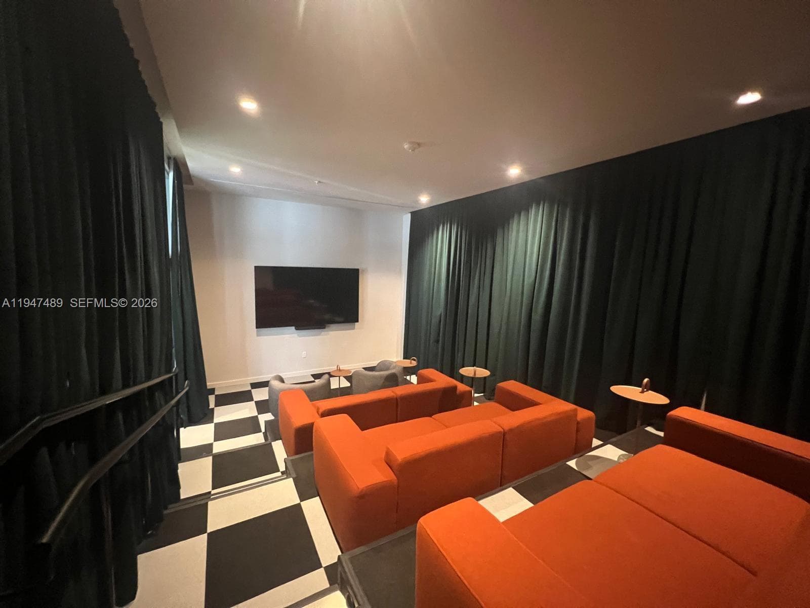 11 NE 6 ST # 814, Miami FL 33132 — 19