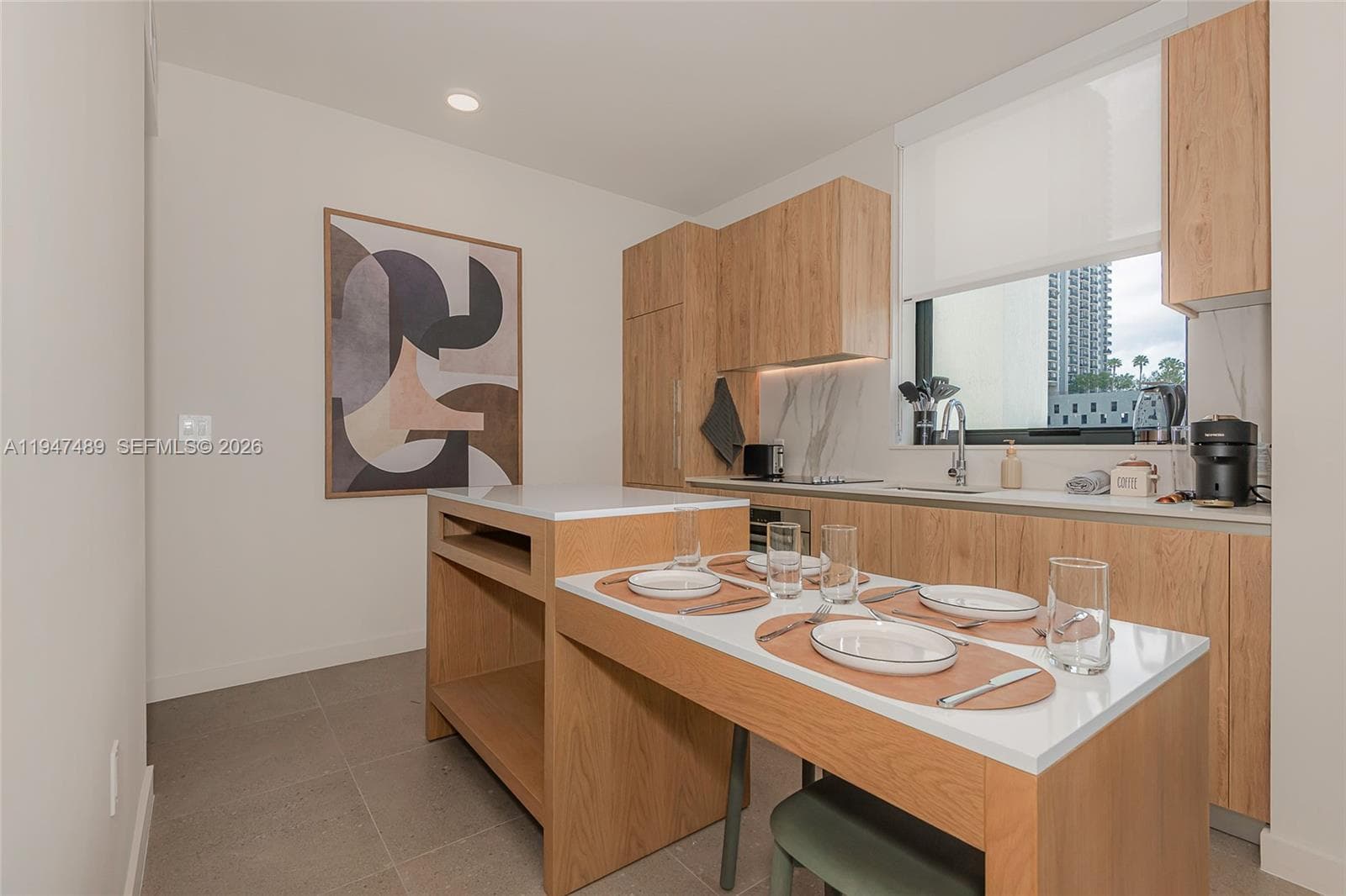 11 NE 6 ST # 814, Miami FL 33132 — 40