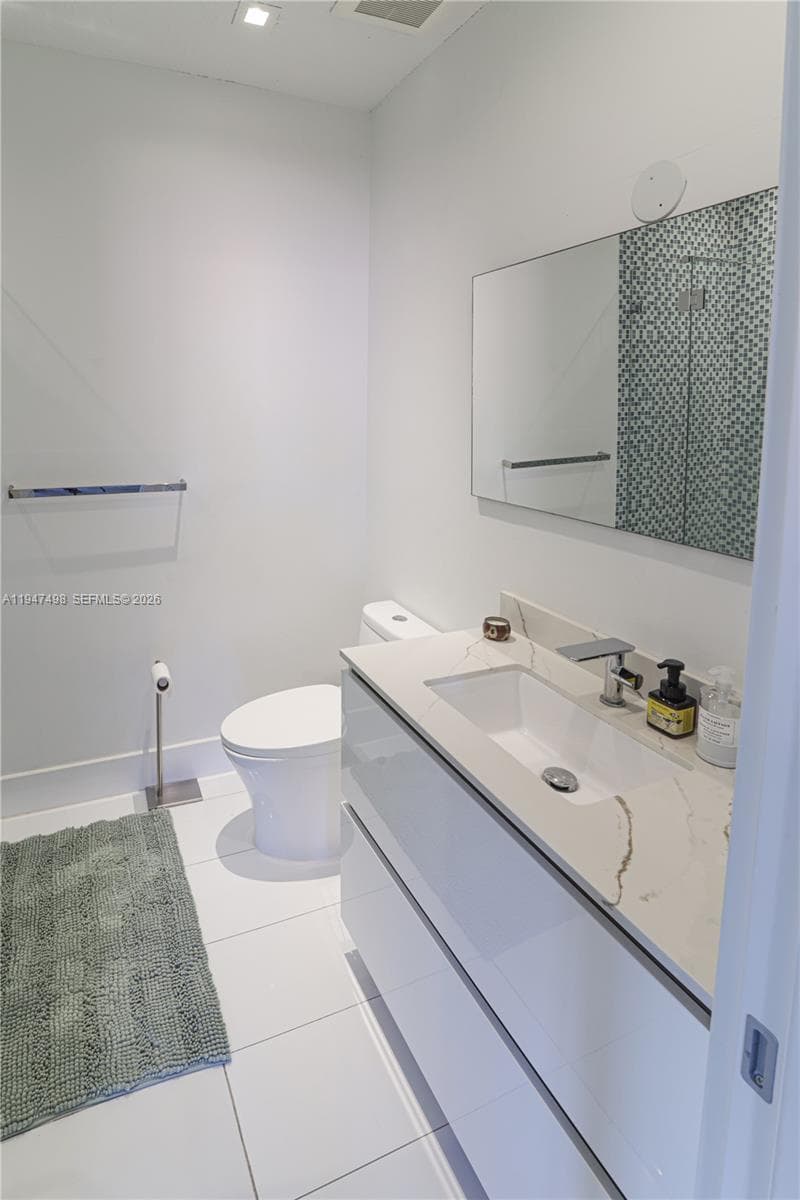 5901 NW 110th Ct, Doral FL 33178 — 21