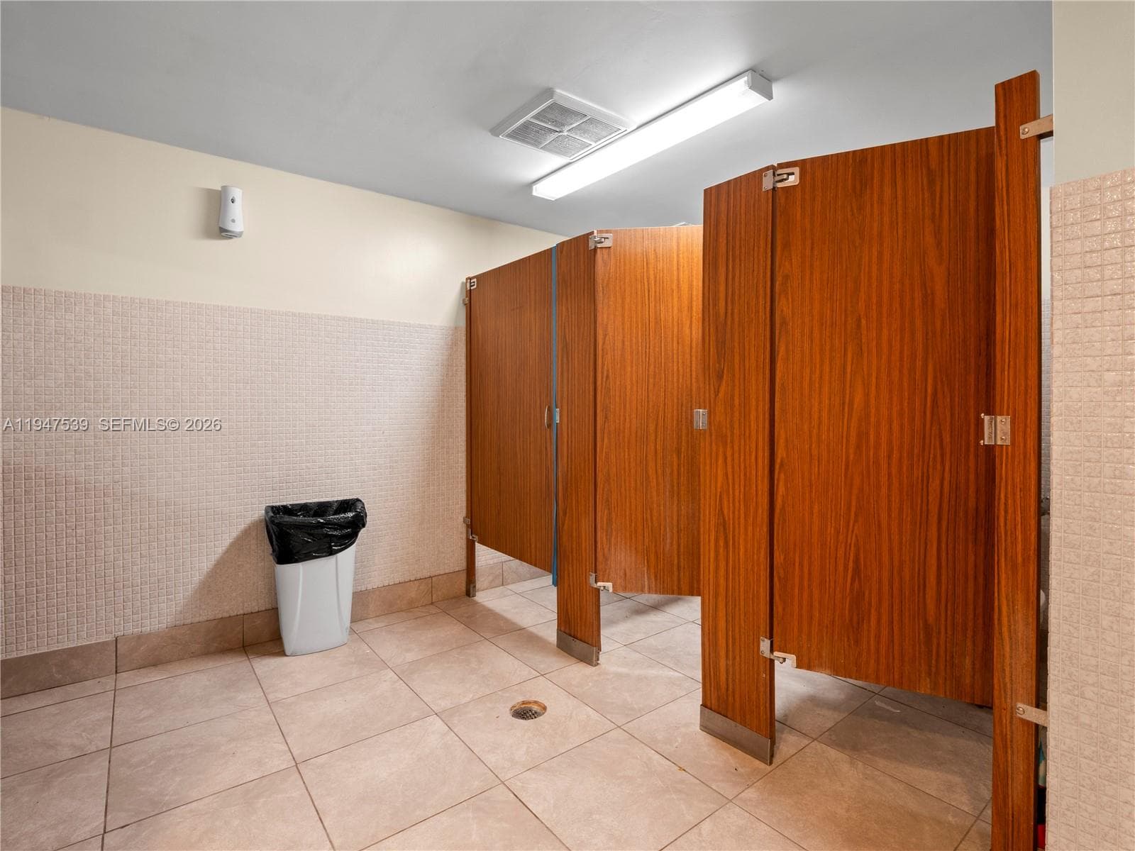 671 NE 195th St # 329E, Miami FL 33179 — 58