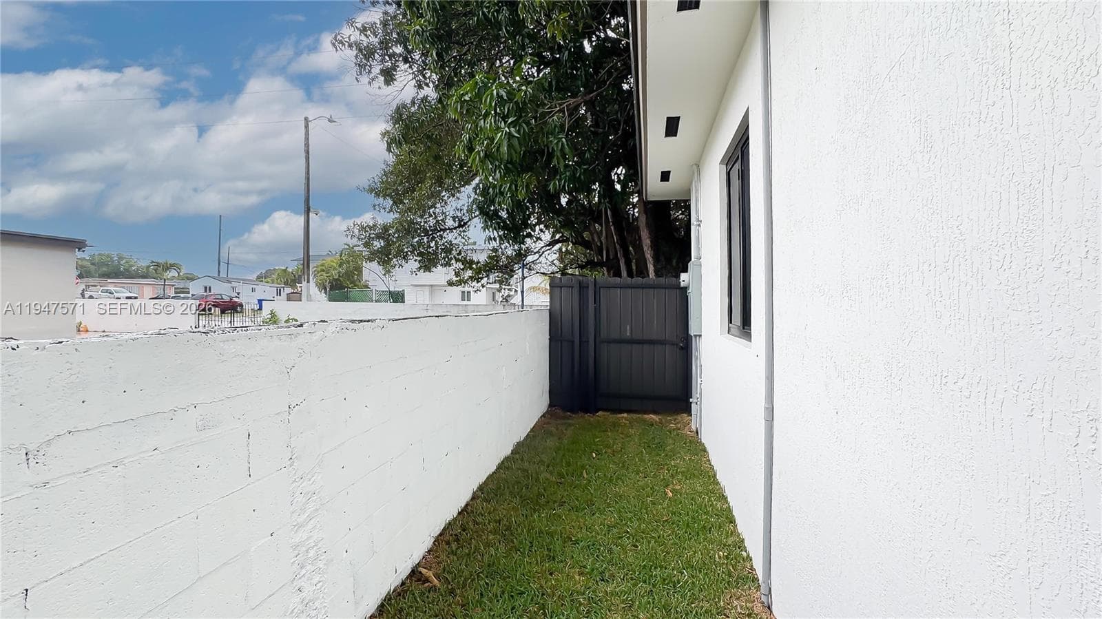 4517 NW 3rd Street, Miami FL 33126 — 5