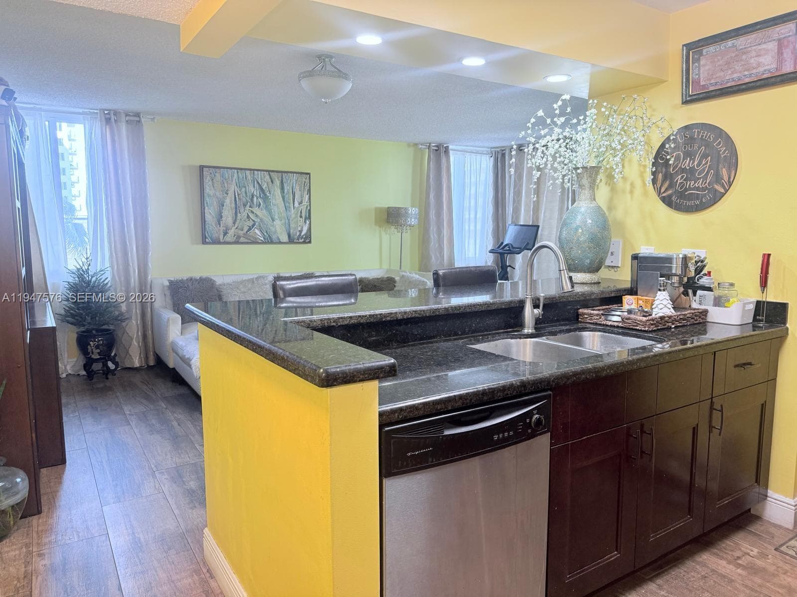 800 N Miami Ave # 609, Miami FL 33136 — 45