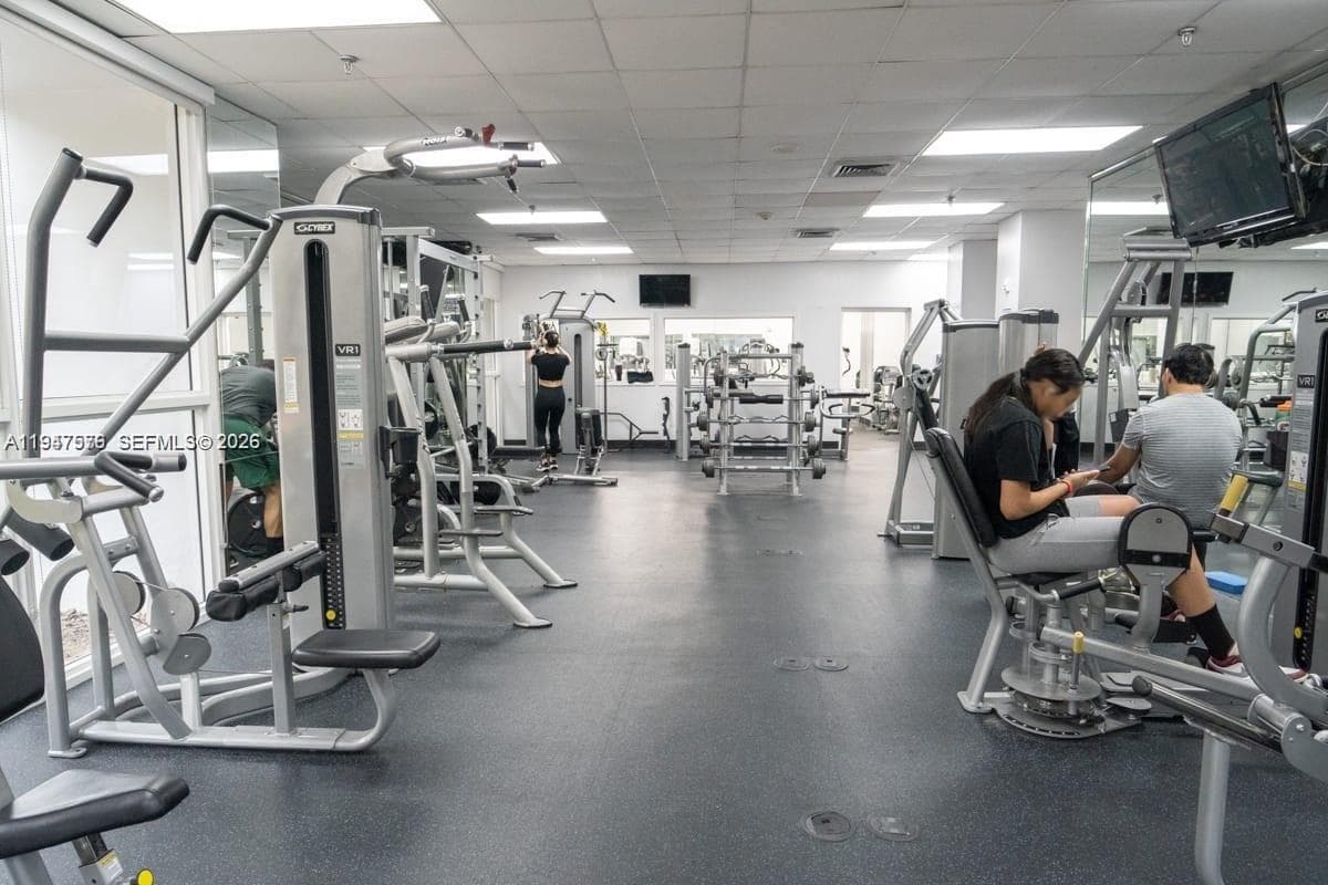 800 N Miami Ave # 609, Miami FL 33136 — 48