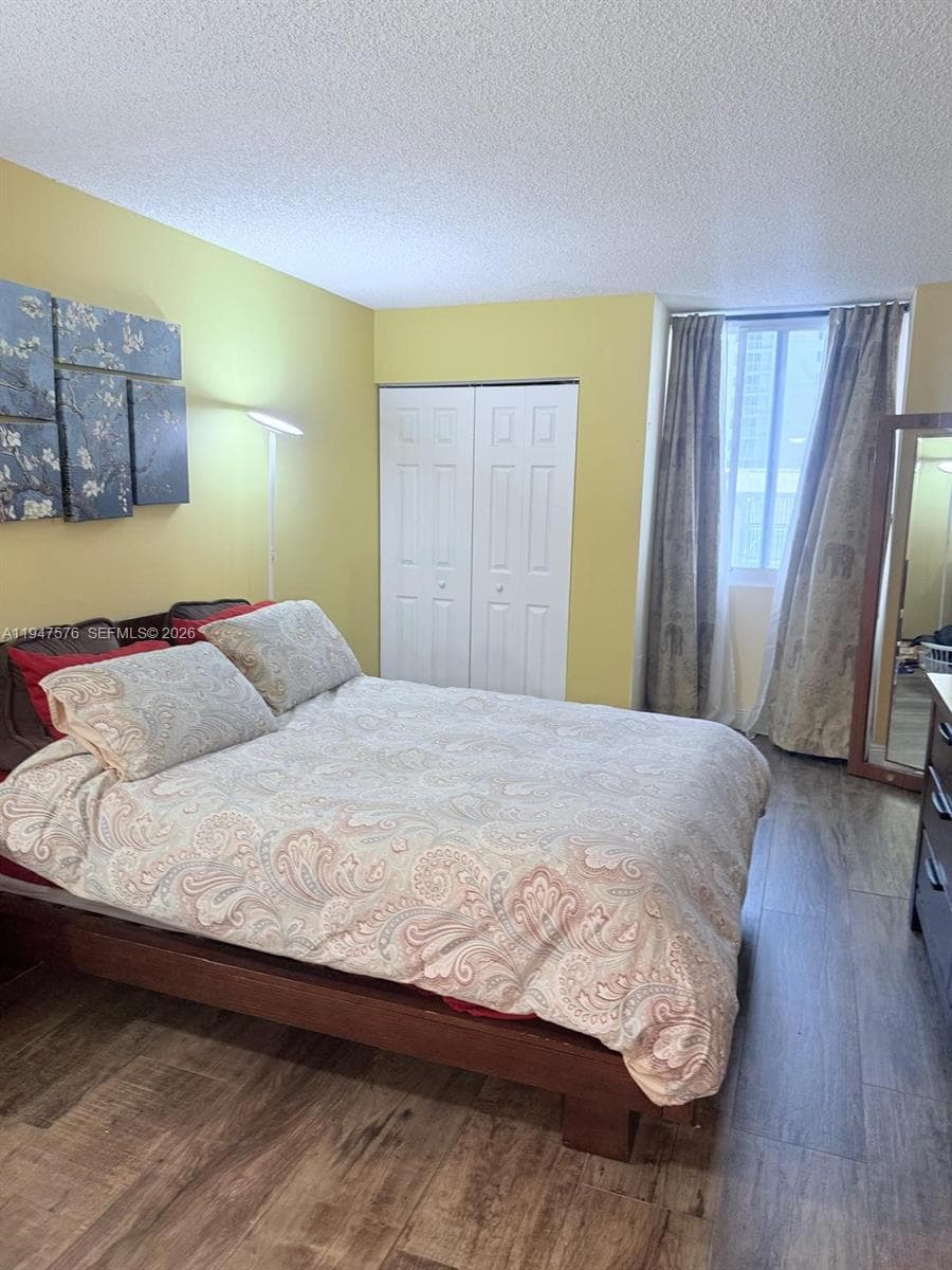 800 N Miami Ave # 609, Miami FL 33136 — 40