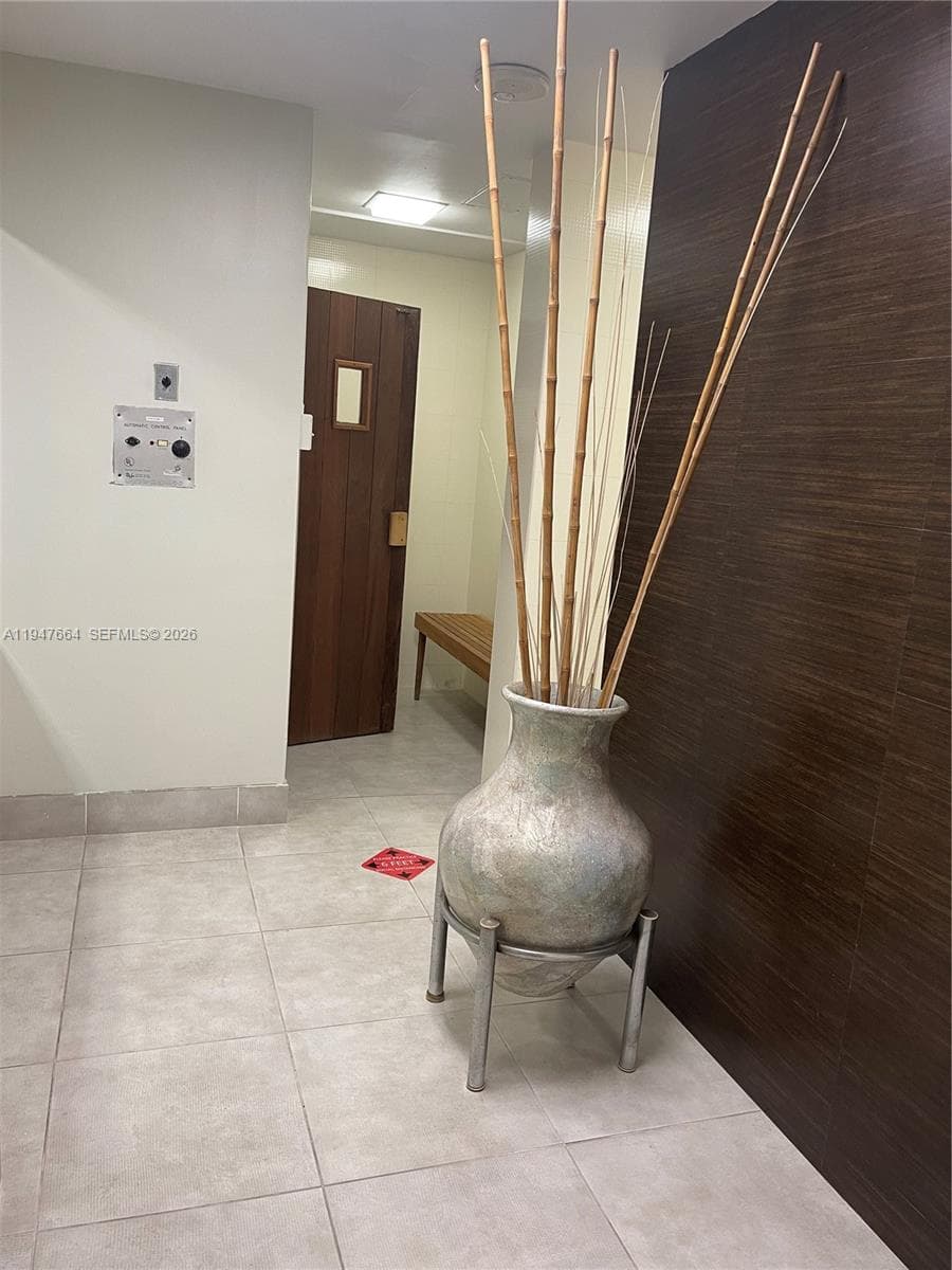 20100 W Country Club Dr # 507, Aventura FL 33180 — 26