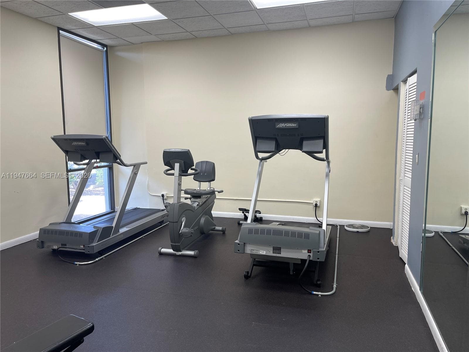20100 W Country Club Dr # 507, Aventura FL 33180 — 24