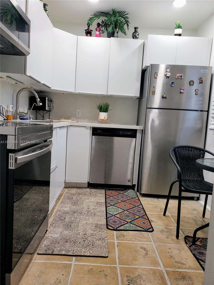 Bravura Ii Condo, Aventura, FL — 15