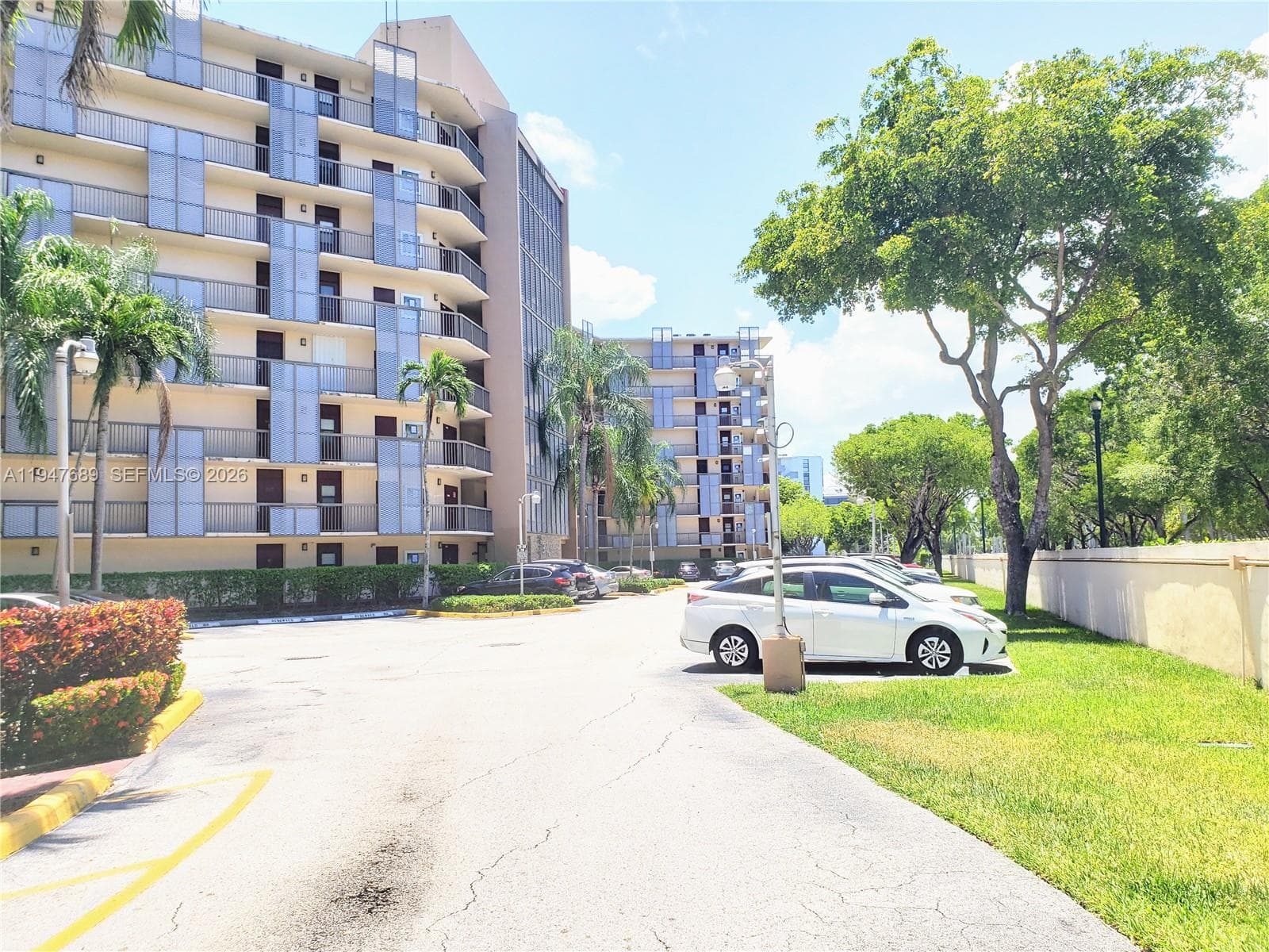 Bravura Ii Condo, Aventura, FL — 25