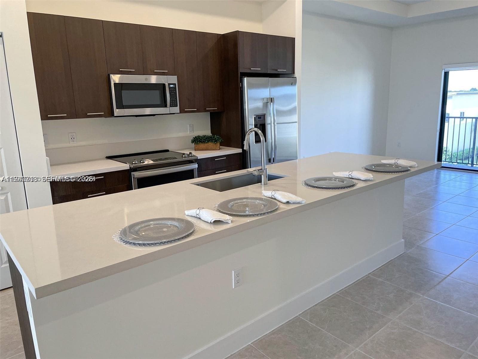 8151 NW 104th Ave # 34, Doral FL 33178 — 7