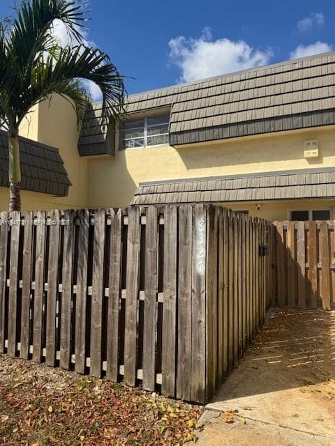 8327 SW 137th Ave # 8327, Miami FL 33183 — 25