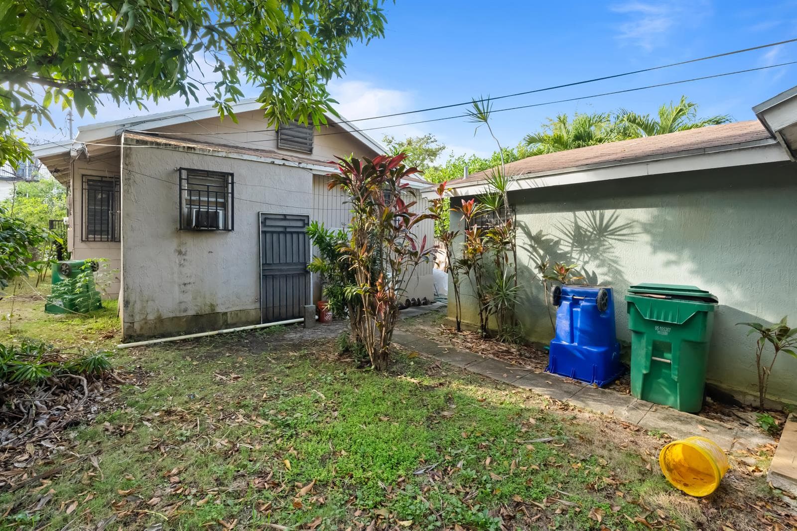 8111 NE 1st Avenue, Miami FL 33138 — 14