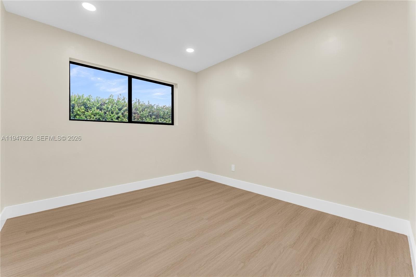 141 NE 122nd St, North Miami FL 33161 — 21