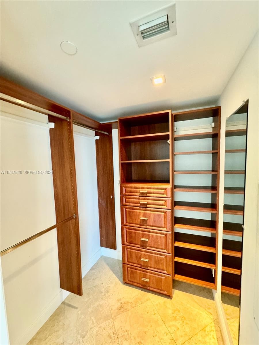 350 S Miami Ave # 2912, Miami FL 33130 — 7
