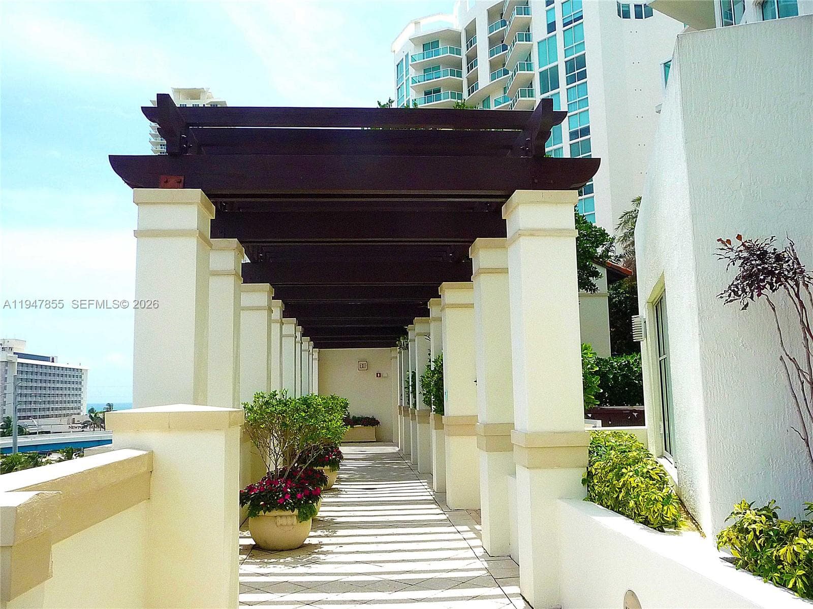 St Tropez On The Bay Iii, Sunny Isles Beach, FL — 32