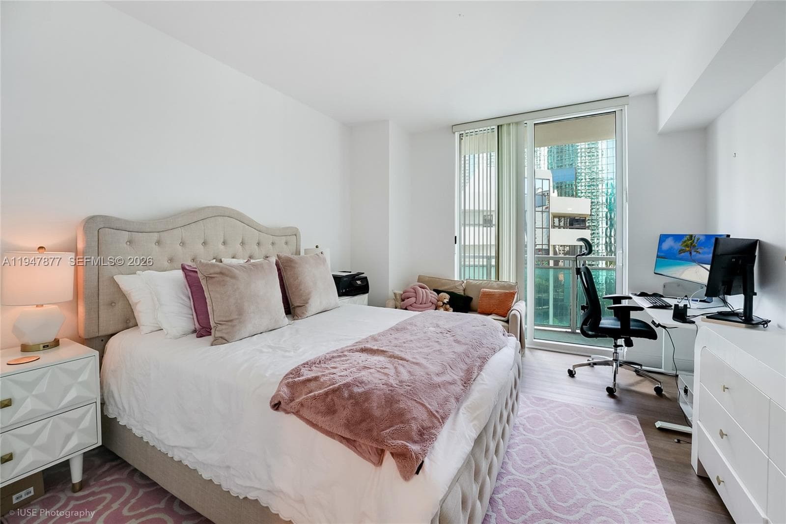 951 Brickell Ave # 1110, Miami FL 33131 — 17