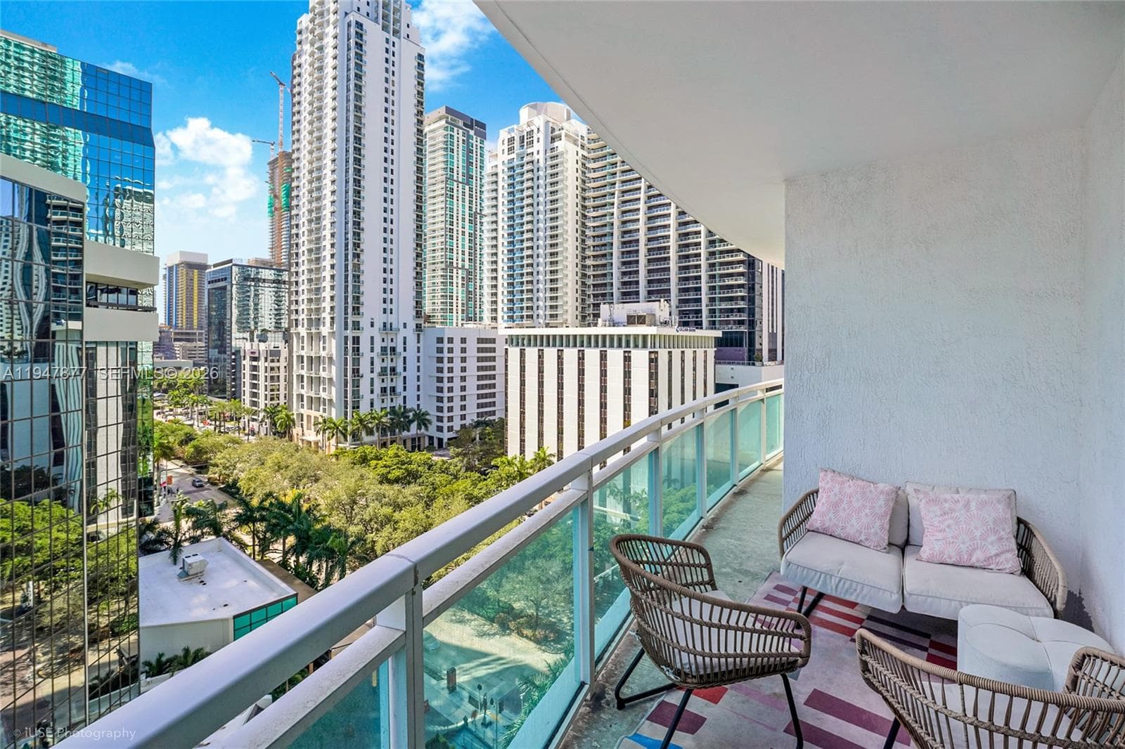 951 Brickell Ave # 1110, Miami FL 33131 — 22
