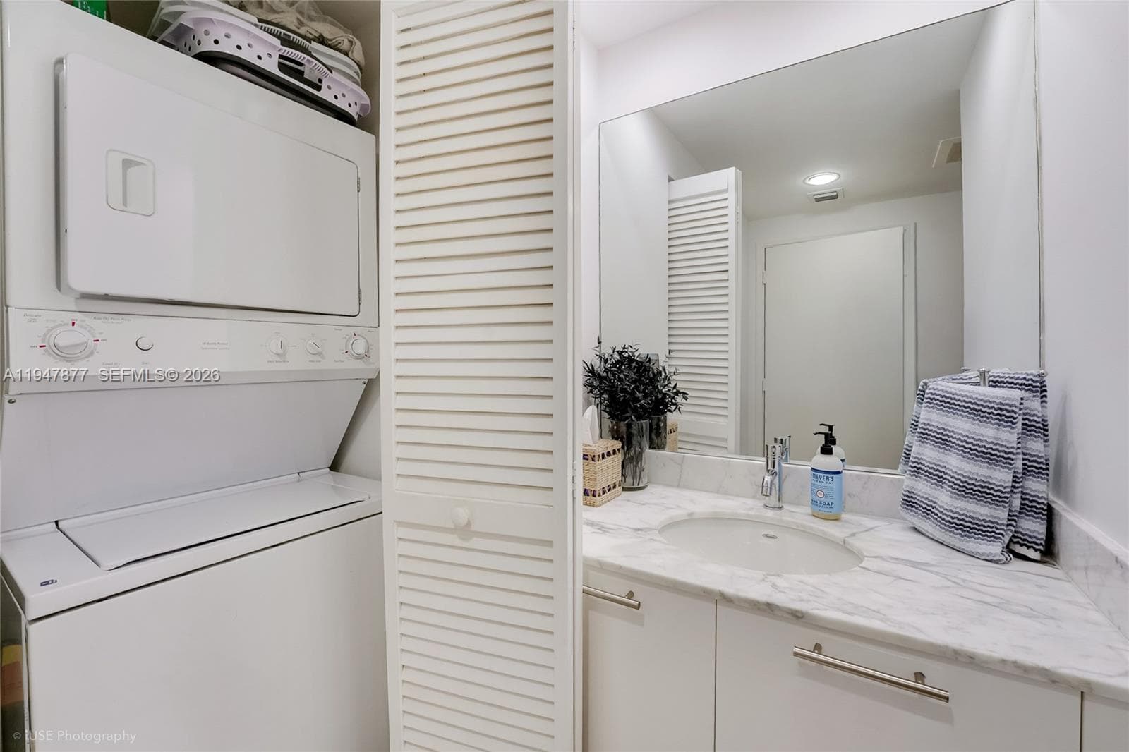 951 Brickell Ave # 1110, Miami FL 33131 — 11
