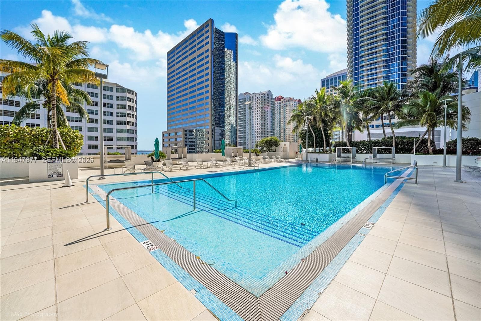 951 Brickell Ave # 1110, Miami FL 33131 — 25