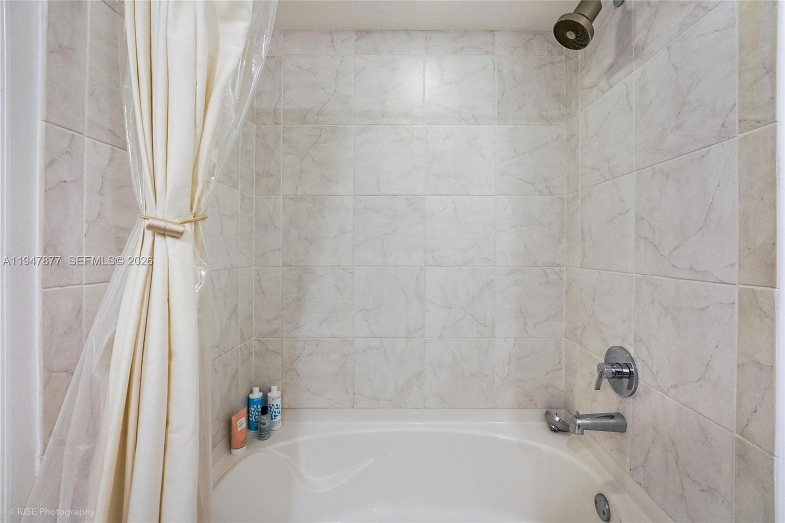 951 Brickell Ave # 1110, Miami FL 33131 — 21