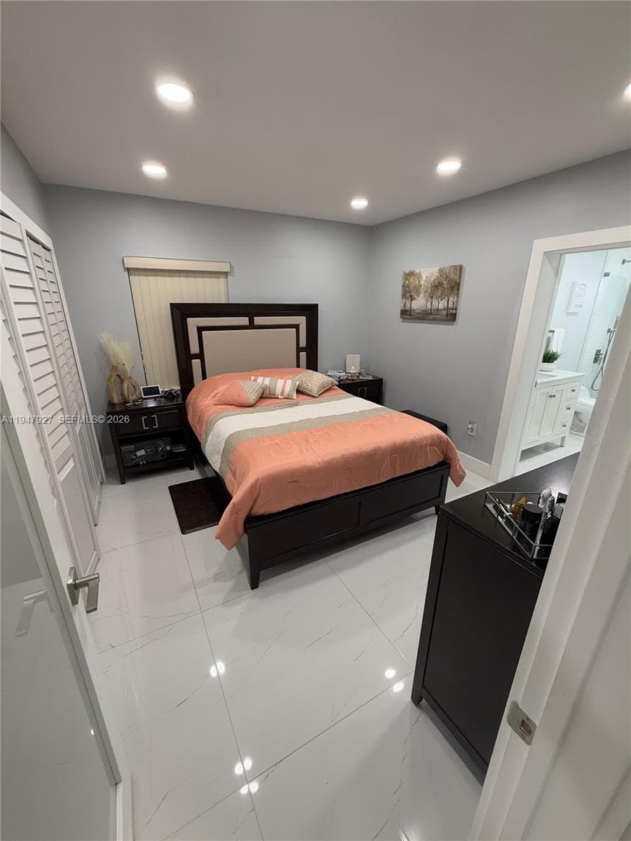 380 W 41st St, Hialeah FL 33012 — 11
