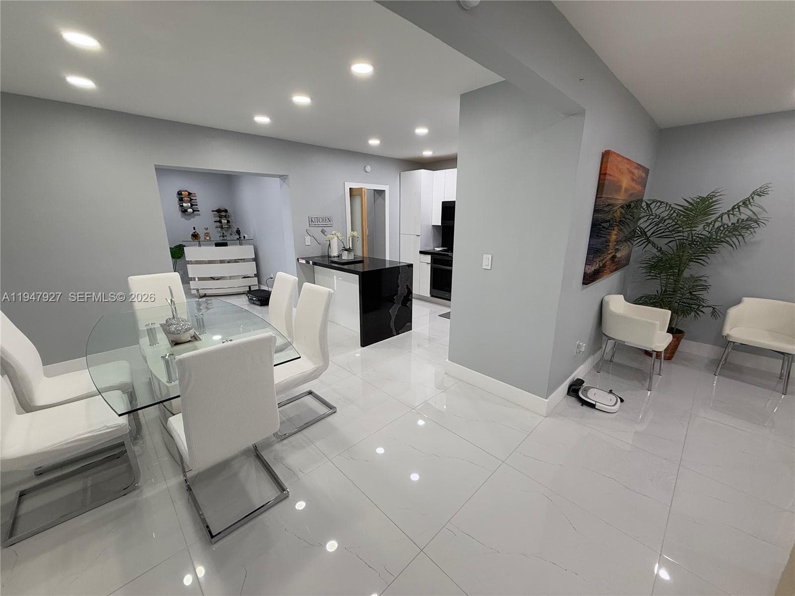 380 W 41st St, Hialeah FL 33012 — 21