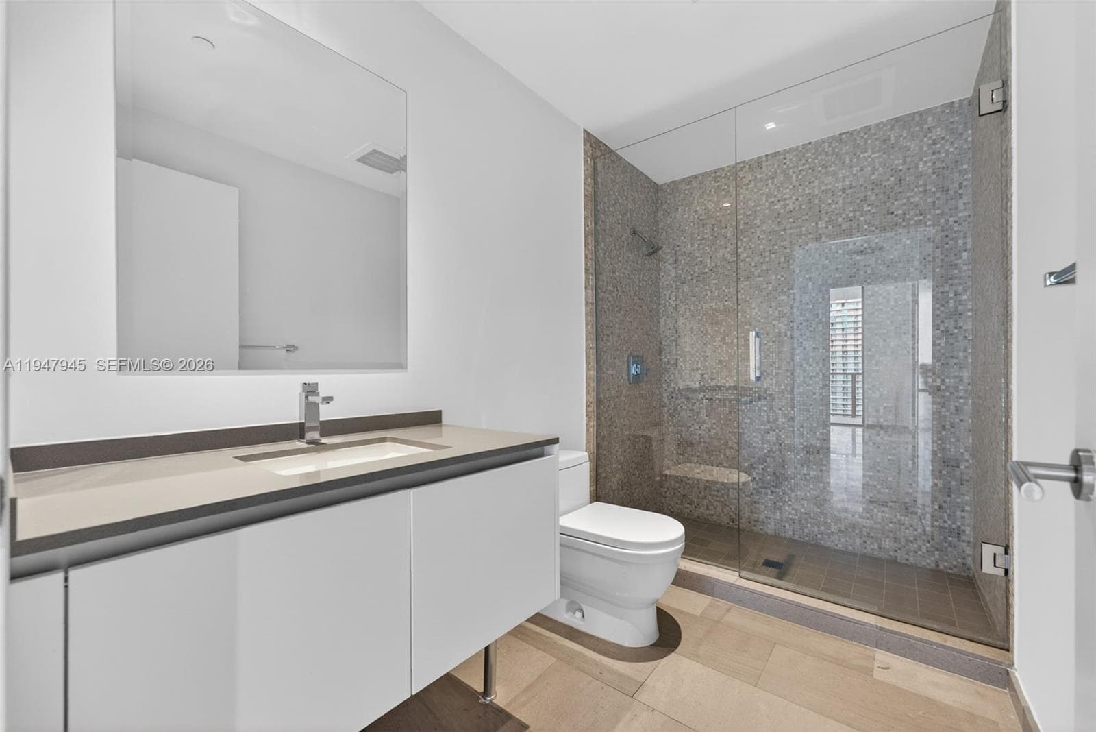 68 SE 6th St # 2110, Miami FL 33131 — 13
