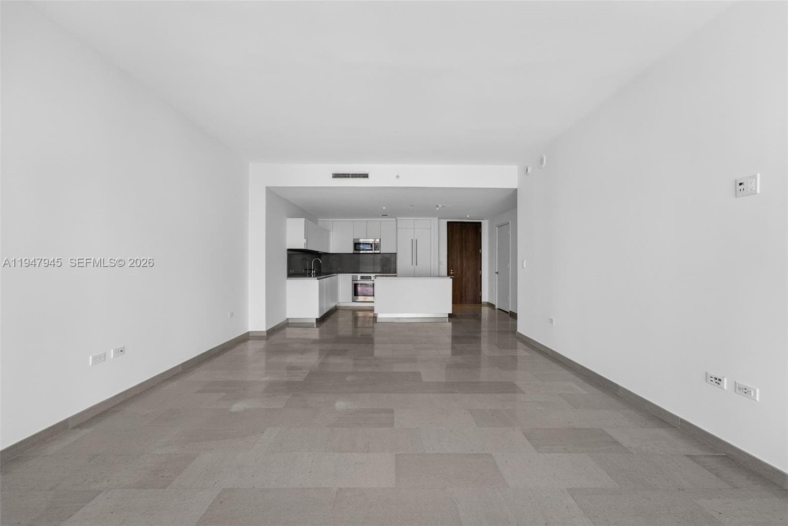 68 SE 6th St # 2110, Miami FL 33131 — 8