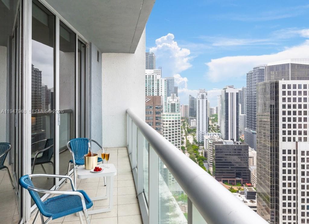 485 Brickell Ave # 4307, Miami FL 33131 — 18