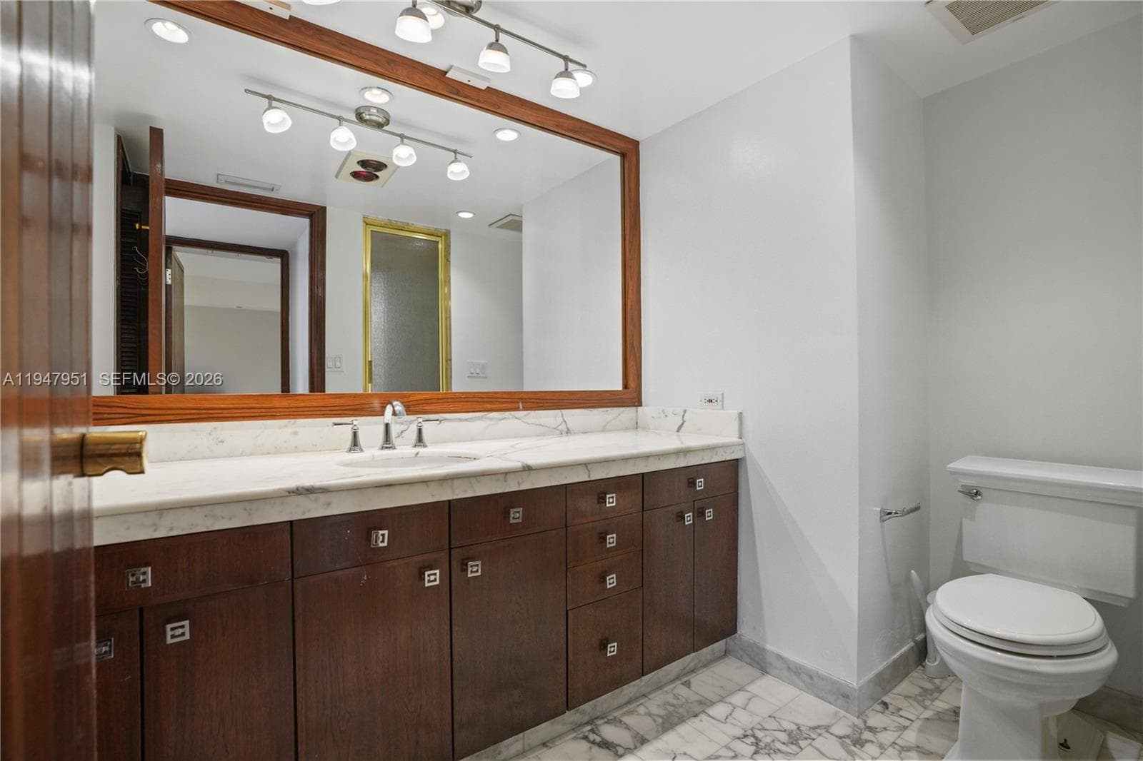 19355 Turnberry Way, Aventura FL 33180 — 19