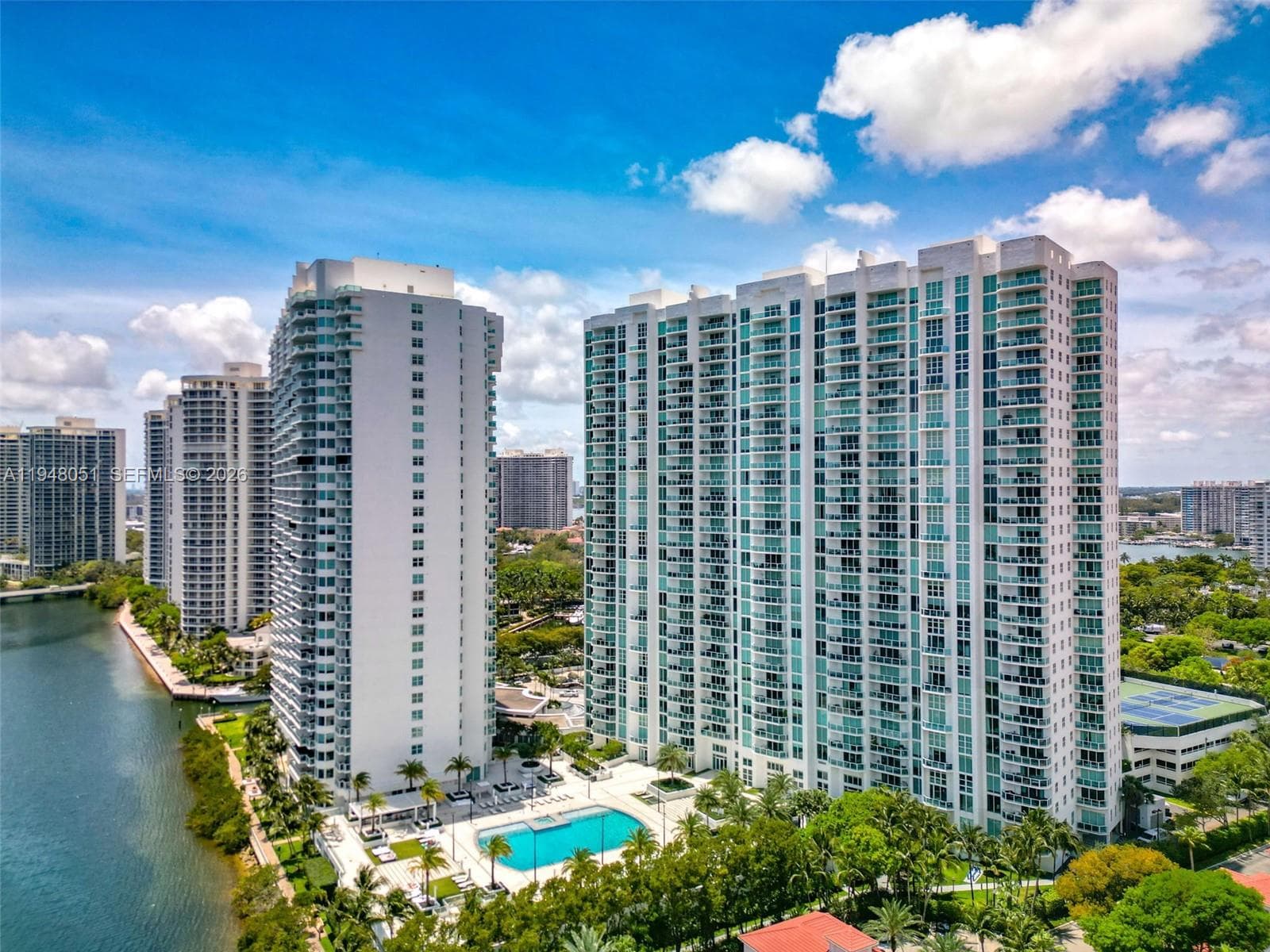 3301 NE 183rd St # 2001, Aventura FL 33160 — 89
