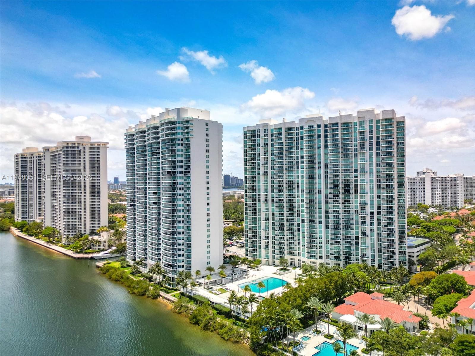 3301 NE 183rd St # 2001, Aventura FL 33160 — 86