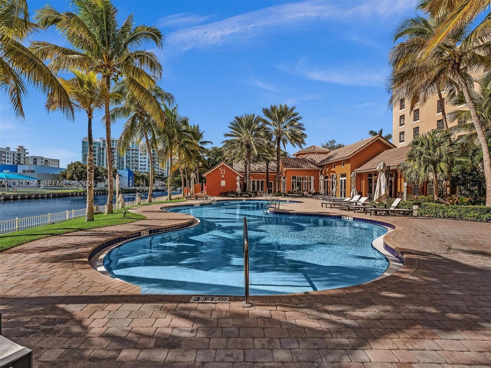 3340 NE 190th St # 704, Aventura FL 33180 — 27