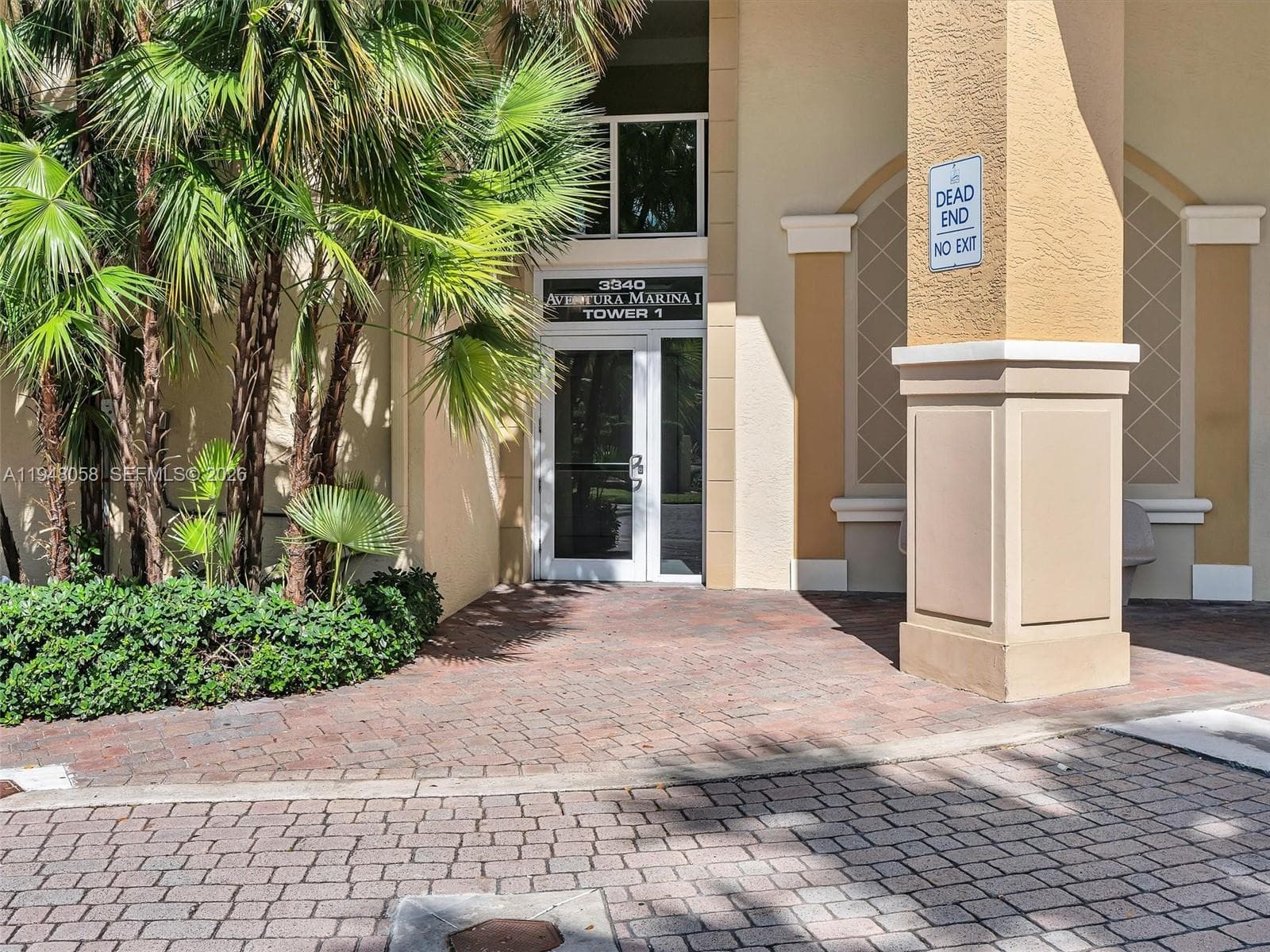 3340 NE 190th St # 704, Aventura FL 33180 — 39
