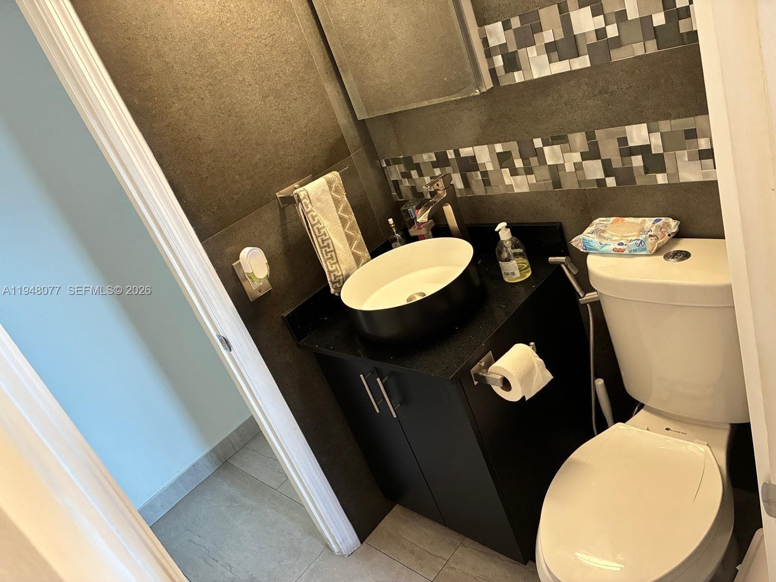 6820 W Flagler St # 405, Miami FL 33144 — 16