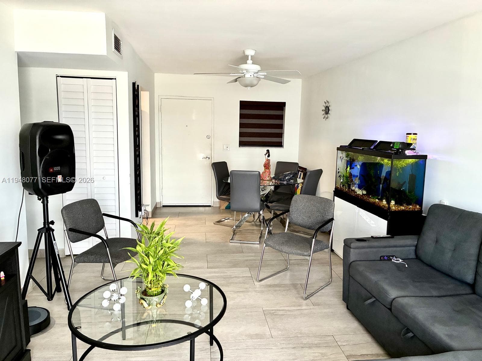 6820 W Flagler St # 405, Miami FL 33144 — 1